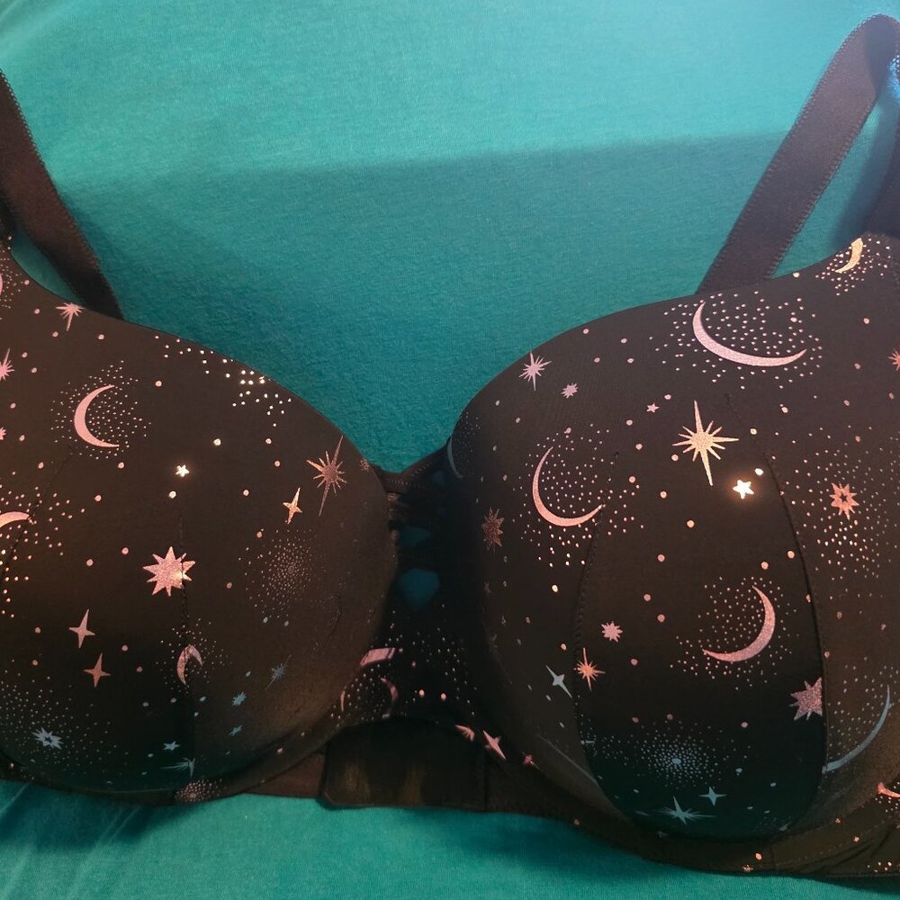 Torrid Underwire Bra size 42DDD